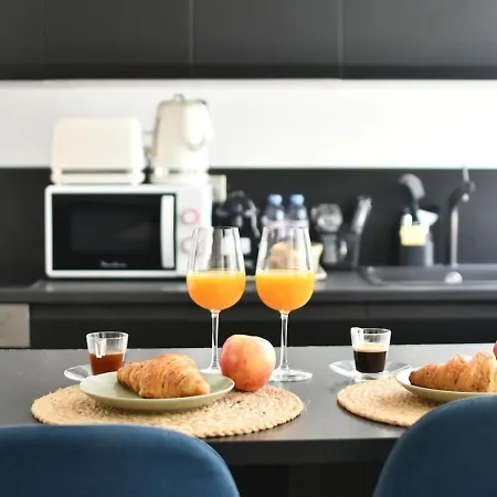 Elegant Near Champs Elysees And Madeleine Apartmán *